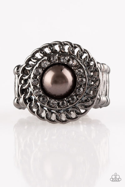 Paparazzi Ring - Big City Attitude - Black
