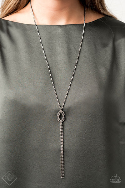 Paparazzi Necklace - Knockout Knot - Black