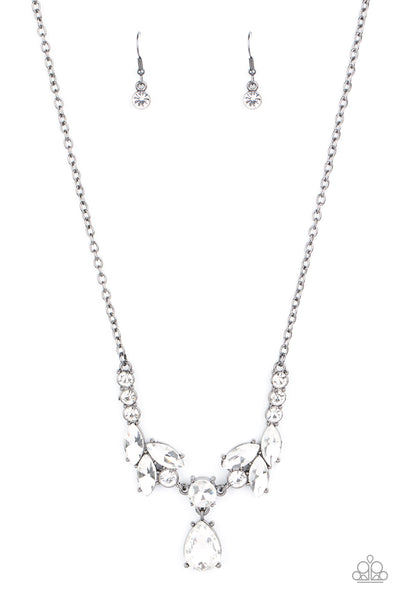 Paparazzi Necklace - Unrivaled Sparkle - Black