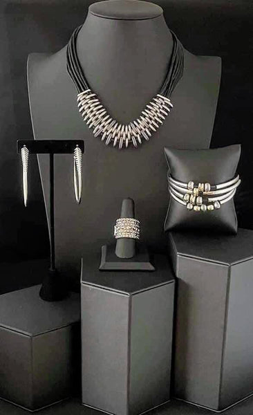 Paparazzi Bracelet - We Aim To Please - Black