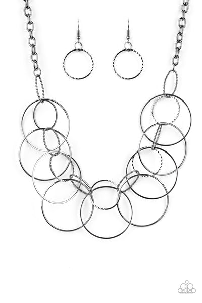 Paparazzi Necklace - Circa de Couture - Black