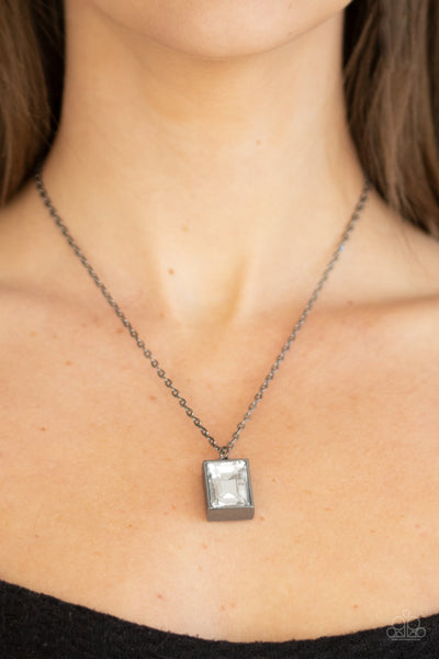 Paparazzi Necklace - Pro Edge - Black