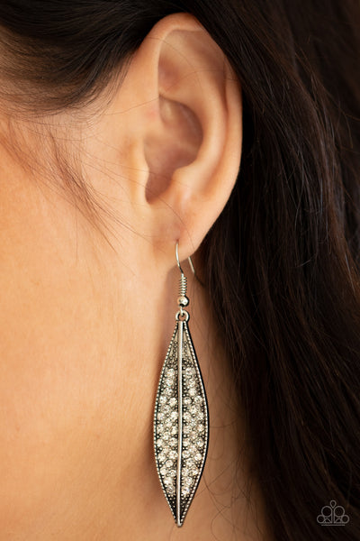 Paparazzi Earring - Hearty Harvest - White