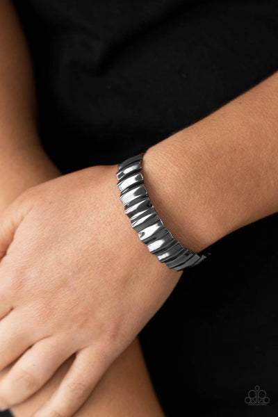 Paparazzi Bracelet - Across The HEIR-Waves - Black