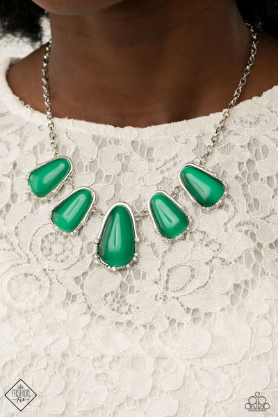 Paparazzi Necklace - Newport Princess - Green