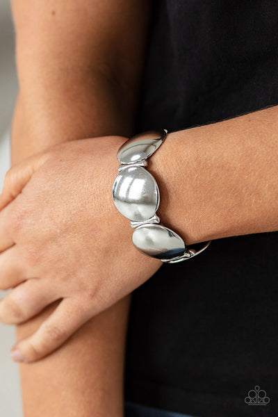 Paparazzi Bracelet - Going, Going, GONG! - Silver