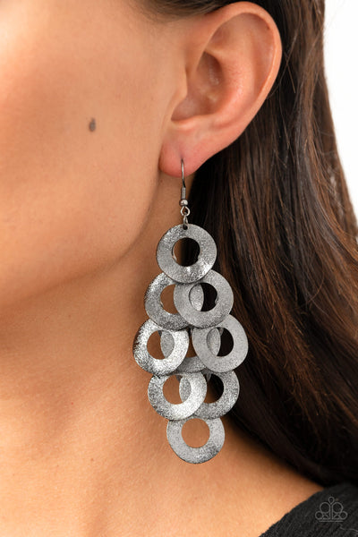 Paparazzi Earring - Scattered Shimmer - Black