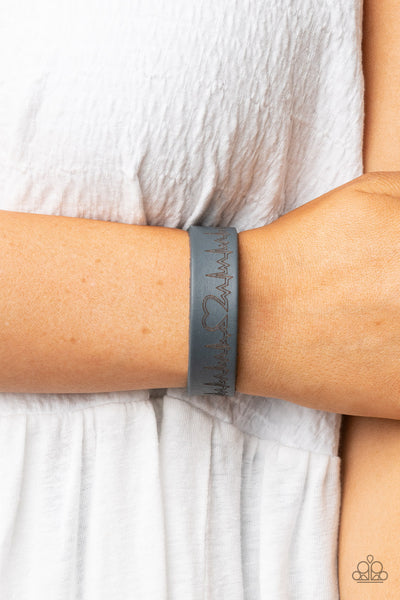 Paparazzi Bracelet - Haute Heartbeat - Silver