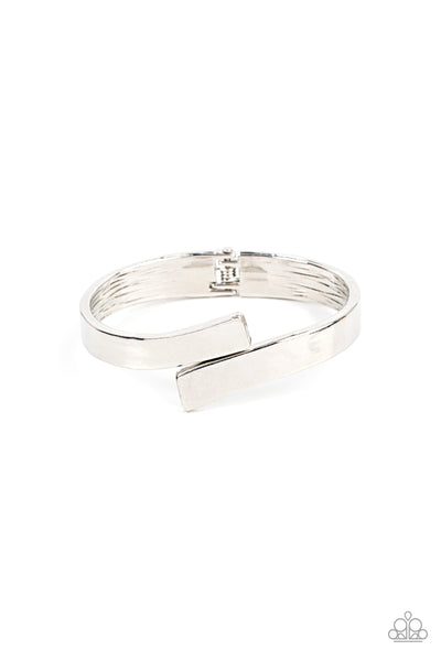 Paparazzi Bracelet - Dare to Flare - Silver