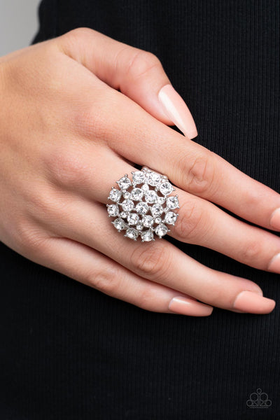 Paparazzi Ring - SELFIE-Confidence - White