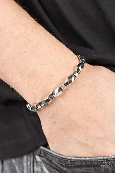 Paparazzi Bracelet - Magnetic Mantra - Silver Urban