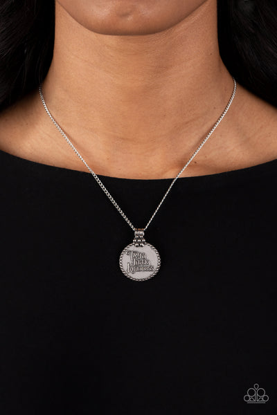 Paparazzi Necklace - The KIND Side - Silver