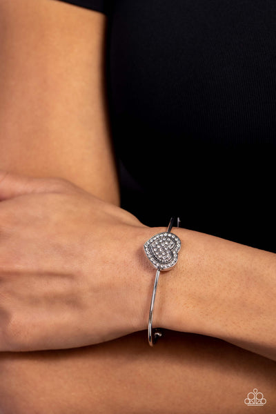 Paparazzi Bracelet - Stunning Soulmates - White
