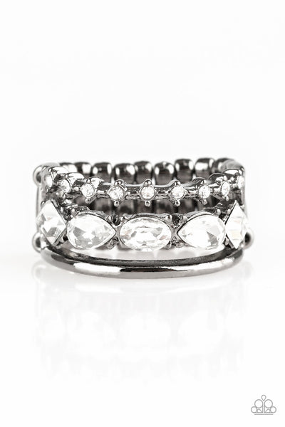 Paparazzi Ring - Backstage Sparkle - Black