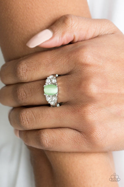 Paparazzi Ring - Extra Spark-tacular - Green