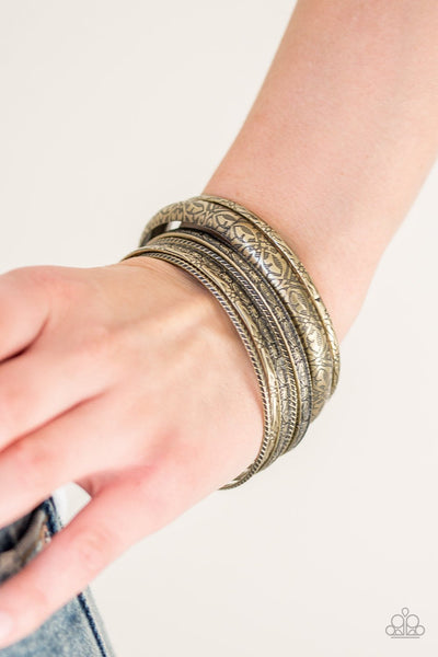 Paparazzi Bracelet - Hidden Groves - Brass