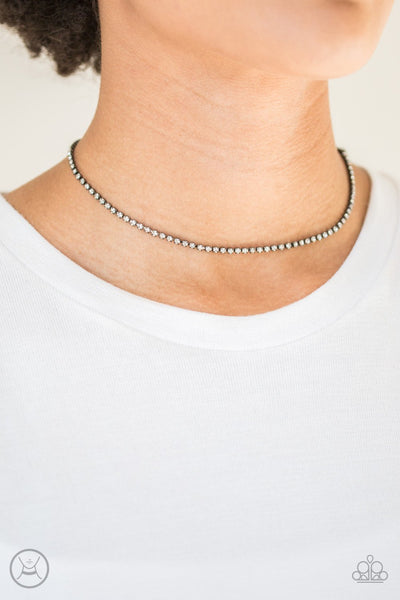 Paparazzi Set - Pitch PURR-fect Choker / Dress The Part - Black Metal