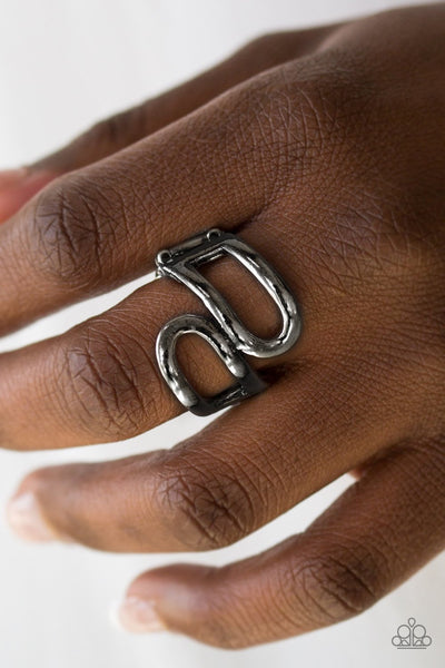 Paparazzi Ring - Really Retro - Black
