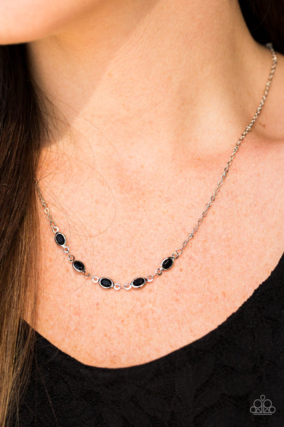 Paparazzi Necklace - Take Center Stage - Black