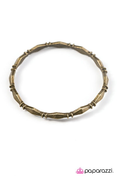 Paparazzi Bracelet - Concrete Jungle - Brass