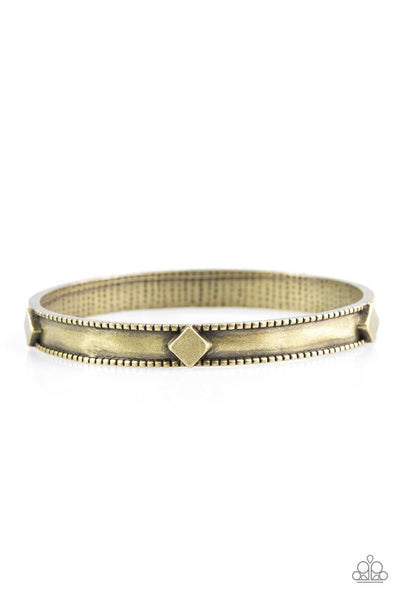 Paparazzi Bracelet - Coyote Country - Brass