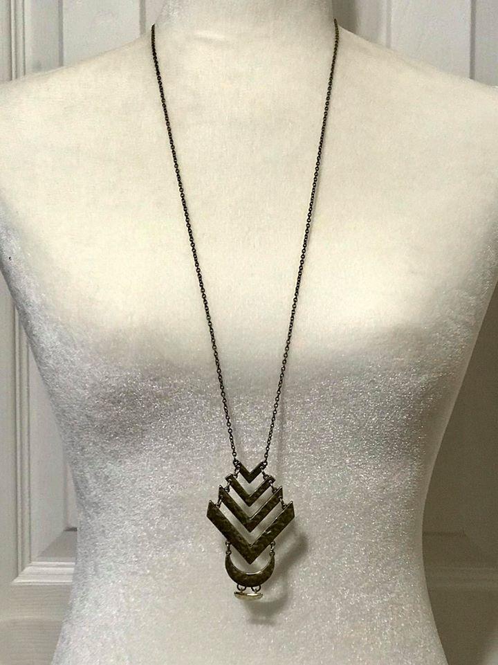 Paparazzi Necklace Artisan Edge Brass Fiveplustax paparazzi-necklace-artisan-edge-brass-fiveplustax