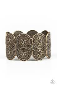 Paparazzi Bracelet - Flirtatious Florals - Brass