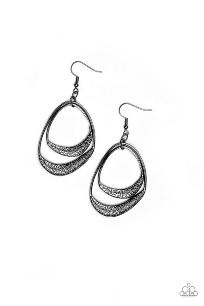 Paparazzi Earring - Follow The Beaten Path - Black