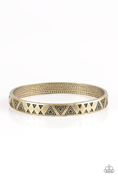 Paparazzi Bracelet - Fox In The Henhouse - Brass