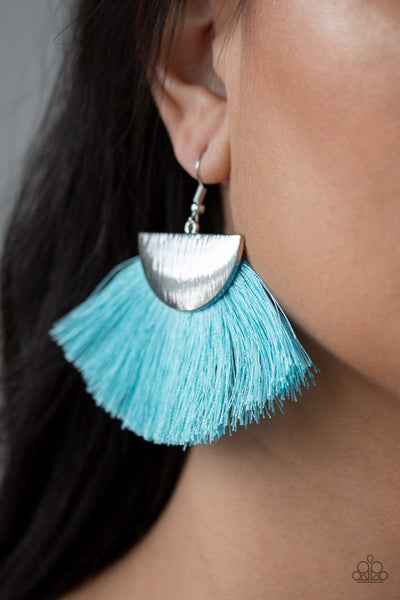 Paparazzi Earrings - Fox Trap - Blue