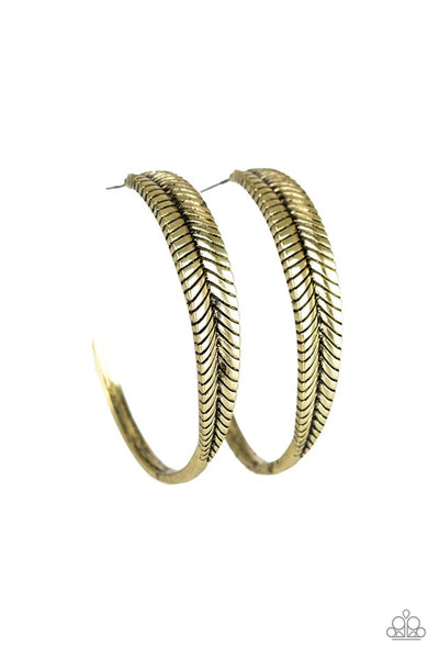 Paparazzi Earring - Funky Feathers - Brass