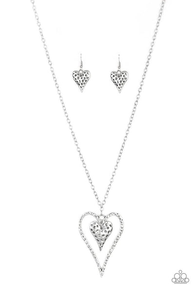 Paparazzi Necklace - Hardened Hearts - Silver