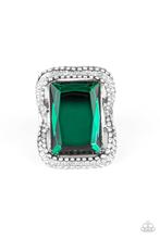 Paparazzi Ring - Deluxe Decadence - Green