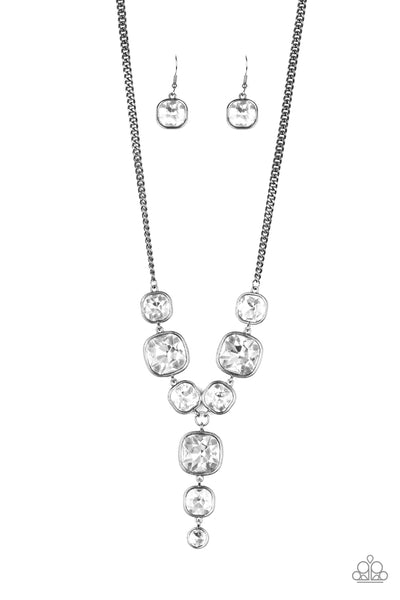 Paparazzi Necklace - Legendary Luster - Black