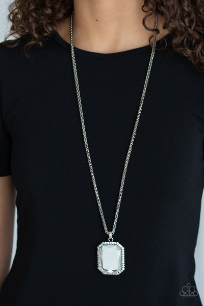 Paparazzi Necklace - Let Your Heir Down - White