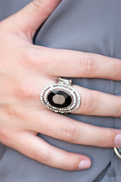 Paparazzi Ring - Making History - Black