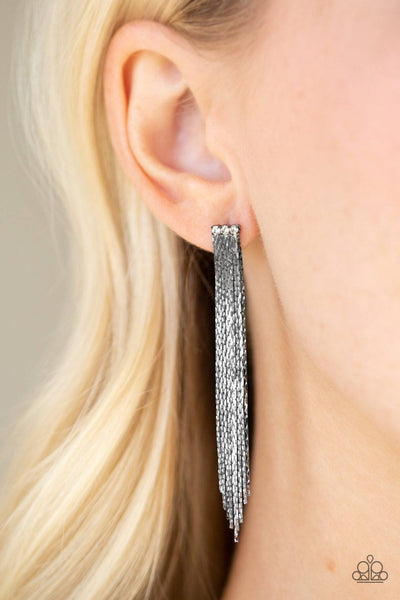 Paparazzi Earring - Night at the Oscars - Black