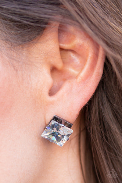 Paparazzi Earring - Prima Donna Drama - Black