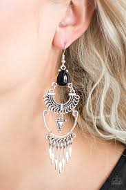 Paparazzi Earring - Progressively Pioneer - Black