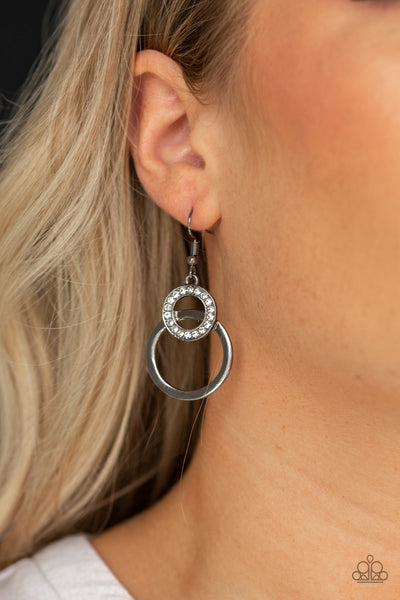 Paparazzi Earring - Regal Refinery - Black