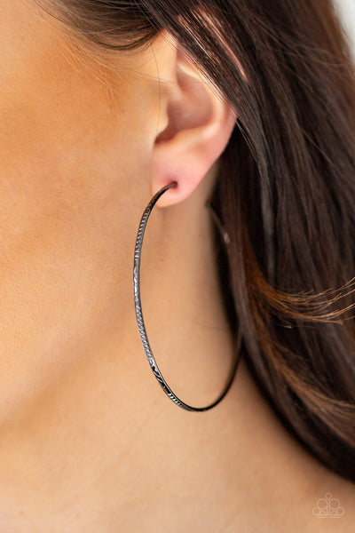 Paparazzi Earrings - Sleek Fleek - Black