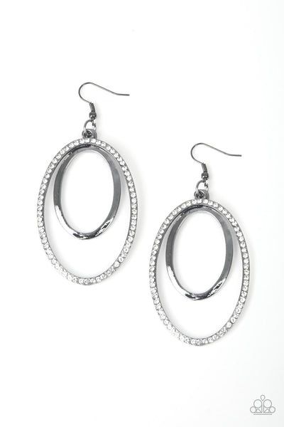 Paparazzi Earring - Wrapped in Wealth - Black