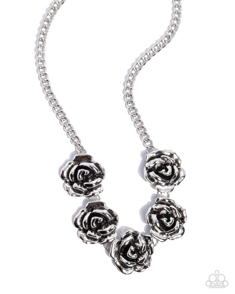 Paparazzi Necklace - Refreshing Roses - Silver