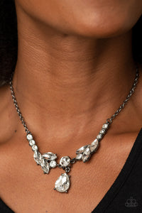 Paparazzi Necklace - Unrivaled Sparkle - Black