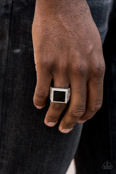 Paparazzi Ring - The Titan - Black Urban