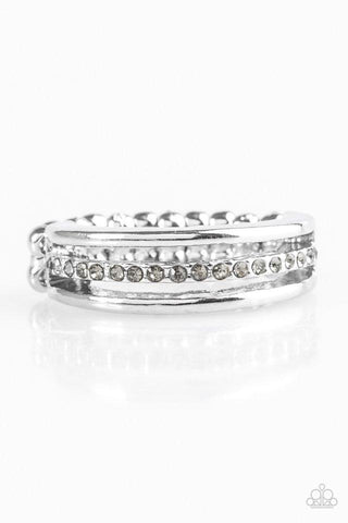 Paparazzi Ring - Center Court - Silver