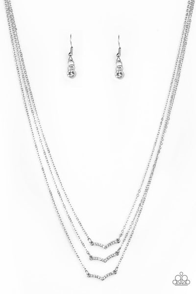 Paparazzi Necklace - Pretty Petite - Silver