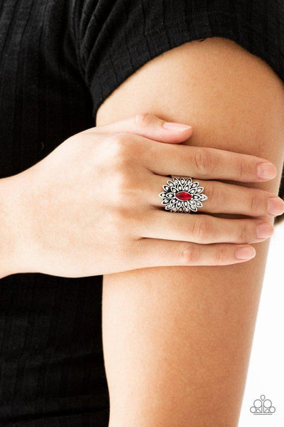 Paparazzi Ring - Blooming Fireworks - Red