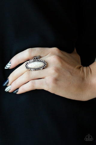 Paparazzi Ring - Leave No Trace - White