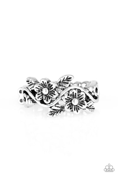 Paparazzi Ring - Stop and Smell The Flowers - Silver